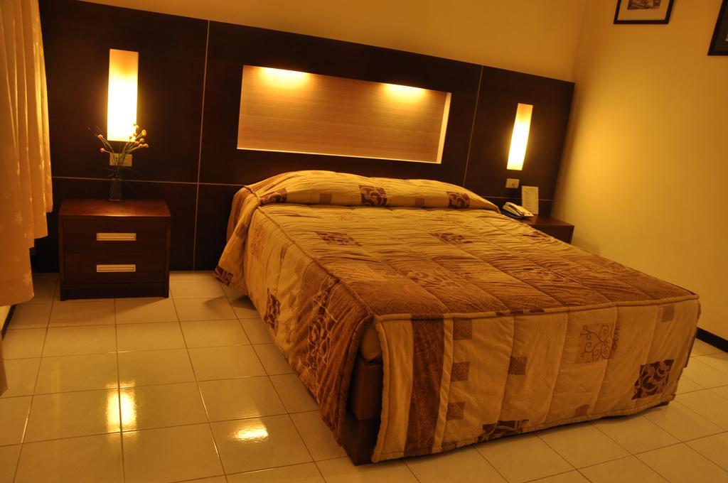 Hotel Wisanti Yogyakarta Kültér fotó